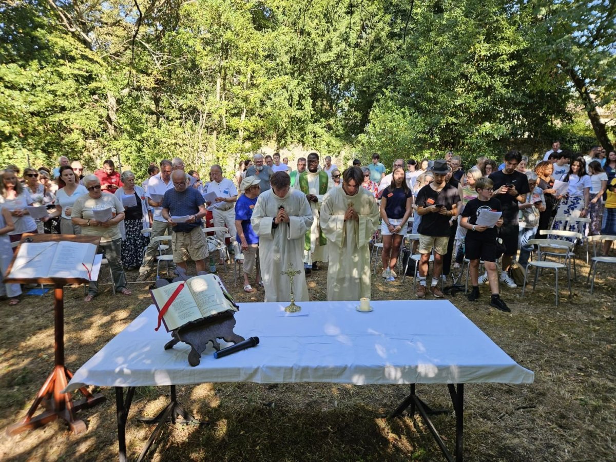 Célébration paroissiale en plein air